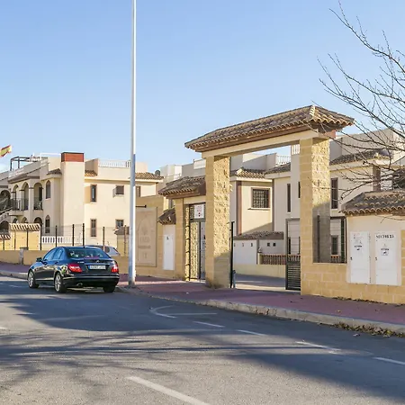 Homely Arcos Del Mediterraneo Apartment